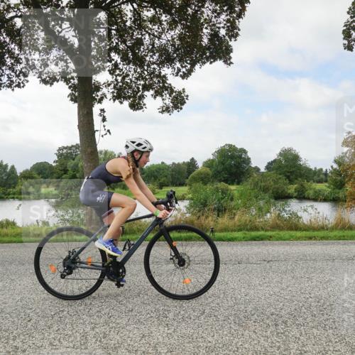 30.08.2026 - Elbe Triathlon Hamburg Michael Burmester http://msf.ph/oto/10042468 30.08.2026 12:42:45 Radfahren 1807, 1811, 1829 meine-sportfotos.de