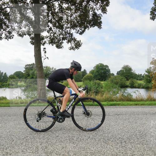 30.08.2026 - Elbe Triathlon Hamburg Michael Burmester http://msf.ph/oto/10042515 30.08.2026 12:43:53 Radfahren 1797, 1820, 1820, 1822 meine-sportfotos.de
