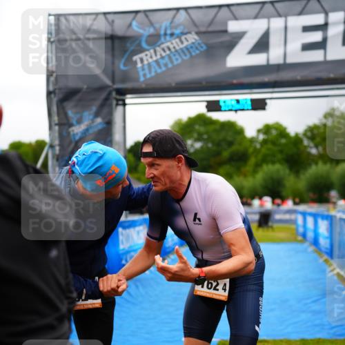 30.08.2026 - Elbe Triathlon Hamburg LAZAROV Photography http://msf.ph/oto/10042518 30.08.2026 16:28:30 Ziel  meine-sportfotos.de