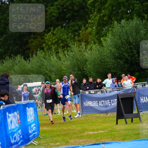 30.08.2026 - Elbe Triathlon Hamburg LAZAROV Photography http://msf.ph/oto/10042593 30.08.2026 16:30:19 Ziel  meine-sportfotos.de