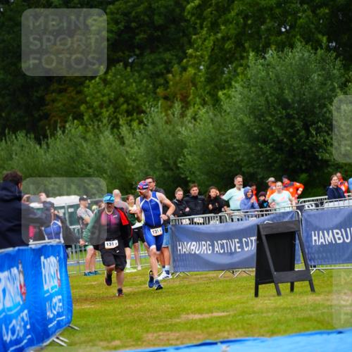 30.08.2026 - Elbe Triathlon Hamburg LAZAROV Photography http://msf.ph/oto/10042598 30.08.2026 16:30:19 Ziel  meine-sportfotos.de