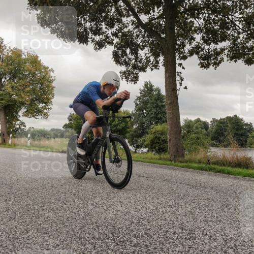 30.08.2026 - Elbe Triathlon Hamburg Michael Burmester http://msf.ph/oto/10042601 30.08.2026 09:14:39 Radfahren 225, 235, 414 meine-sportfotos.de