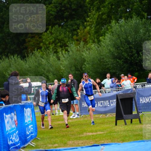 30.08.2026 - Elbe Triathlon Hamburg LAZAROV Photography http://msf.ph/oto/10042604 30.08.2026 16:30:20 Ziel  meine-sportfotos.de
