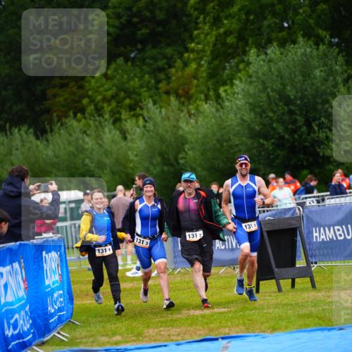 30.08.2026 - Elbe Triathlon Hamburg LAZAROV Photography http://msf.ph/oto/10042611 30.08.2026 16:30:21 Ziel  meine-sportfotos.de