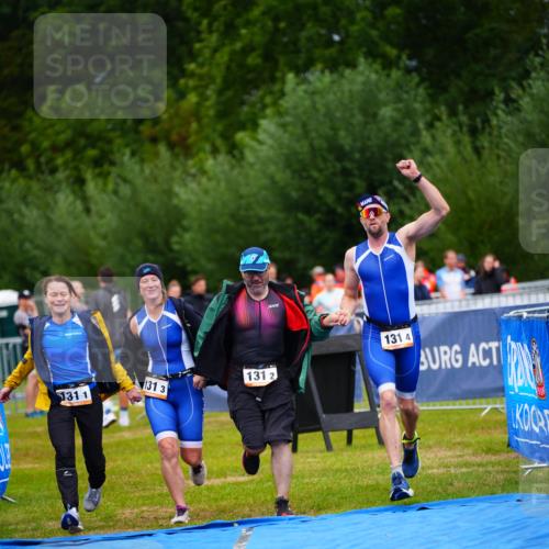 30.08.2026 - Elbe Triathlon Hamburg LAZAROV Photography http://msf.ph/oto/10042637 30.08.2026 16:30:23 Ziel  meine-sportfotos.de