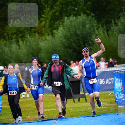 30.08.2026 - Elbe Triathlon Hamburg LAZAROV Photography http://msf.ph/oto/10042642 30.08.2026 16:30:23 Ziel  meine-sportfotos.de
