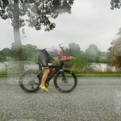 30.08.2026 - Elbe Triathlon Hamburg Michael Burmester http://msf.ph/oto/10042645 30.08.2026 08:53:27 Radfahren 272 meine-sportfotos.de