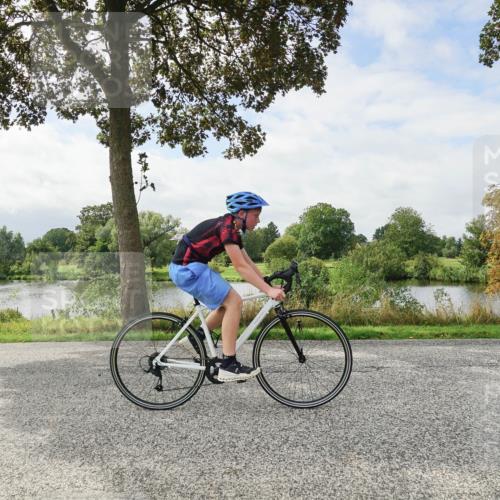 30.08.2026 - Elbe Triathlon Hamburg Michael Burmester http://msf.ph/oto/10042673 30.08.2026 12:48:07 Radfahren 1800 meine-sportfotos.de