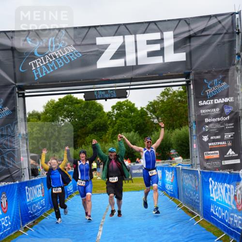 30.08.2026 - Elbe Triathlon Hamburg LAZAROV Photography http://msf.ph/oto/10042676 30.08.2026 16:30:25 Ziel  meine-sportfotos.de
