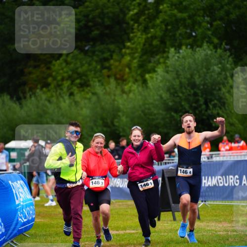 30.08.2026 - Elbe Triathlon Hamburg LAZAROV Photography http://msf.ph/oto/10042726 30.08.2026 16:30:46 Ziel  meine-sportfotos.de