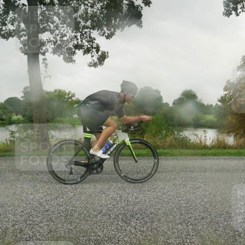 30.08.2026 - Elbe Triathlon Hamburg Michael Burmester http://msf.ph/oto/10042805 30.08.2026 08:56:01 Radfahren 193, 204, 328, 411 meine-sportfotos.de