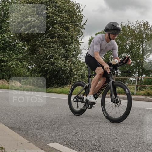 30.08.2026 - Elbe Triathlon Hamburg Michael Burmester http://msf.ph/oto/10042826 30.08.2026 14:50:00 Radfahren  meine-sportfotos.de