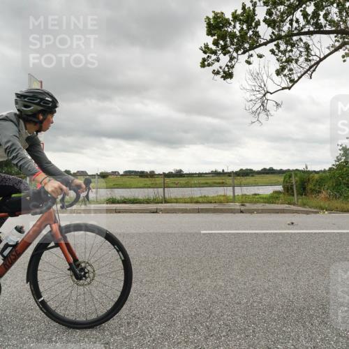 30.08.2026 - Elbe Triathlon Hamburg Michael Burmester http://msf.ph/oto/10042849 30.08.2026 13:37:00 Radfahren  meine-sportfotos.de