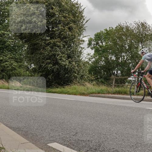 30.08.2026 - Elbe Triathlon Hamburg Michael Burmester http://msf.ph/oto/10042850 30.08.2026 14:50:10 Radfahren  meine-sportfotos.de
