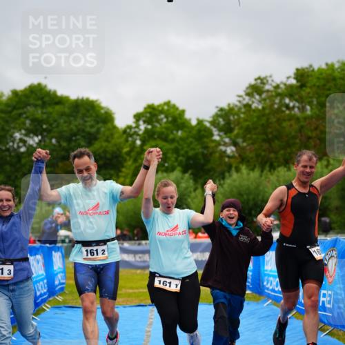 30.08.2026 - Elbe Triathlon Hamburg LAZAROV Photography http://msf.ph/oto/10042872 30.08.2026 16:31:13 Ziel  meine-sportfotos.de