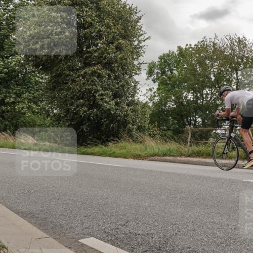 30.08.2026 - Elbe Triathlon Hamburg Michael Burmester http://msf.ph/oto/10042901 30.08.2026 14:50:44 Radfahren 179 meine-sportfotos.de