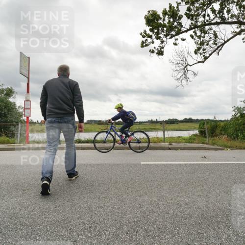 30.08.2026 - Elbe Triathlon Hamburg Michael Burmester http://msf.ph/oto/10042943 30.08.2026 13:39:47 Radfahren  meine-sportfotos.de
