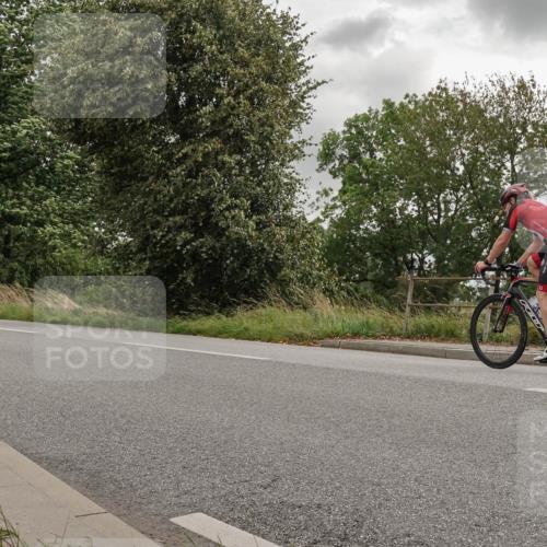 30.08.2026 - Elbe Triathlon Hamburg Michael Burmester http://msf.ph/oto/10042945 30.08.2026 14:51:06 Radfahren  meine-sportfotos.de