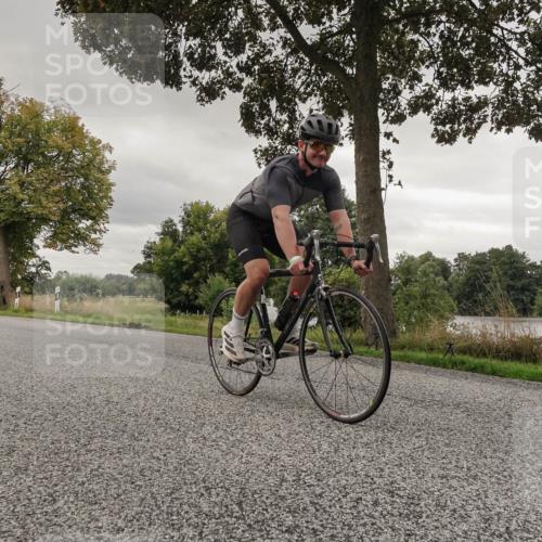 30.08.2026 - Elbe Triathlon Hamburg Michael Burmester http://msf.ph/oto/10042950 30.08.2026 09:16:27 Radfahren 369, 376, 379, 405, 622 meine-sportfotos.de
