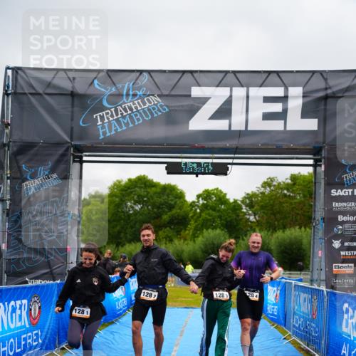 30.08.2026 - Elbe Triathlon Hamburg LAZAROV Photography http://msf.ph/oto/10043023 30.08.2026 16:32:17 Ziel  meine-sportfotos.de