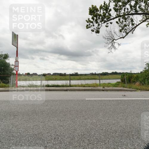 30.08.2026 - Elbe Triathlon Hamburg Michael Burmester http://msf.ph/oto/10043031 30.08.2026 13:41:40 Radfahren  meine-sportfotos.de