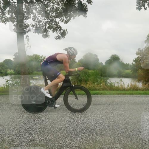 30.08.2026 - Elbe Triathlon Hamburg Michael Burmester http://msf.ph/oto/10043044 30.08.2026 08:58:09 Radfahren 206, 275 meine-sportfotos.de