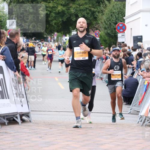 30.08.2026 - Blankeneser Heldenlauf Lena Gebhardt http://msf.ph/oto/10043064 30.08.2026 11:48:55 Ziel 2482, 2943 meine-sportfotos.de