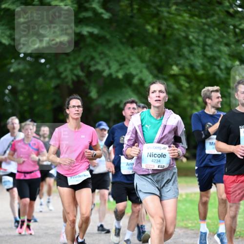 30.08.2026 - Blankeneser Heldenlauf Dr. Thomas Lammeyer http://msf.ph/oto/10043091 30.08.2026 11:18:54 Laufen 427, 4234, 57, 439 meine-sportfotos.de
