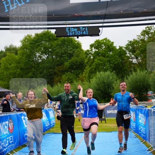 30.08.2026 - Elbe Triathlon Hamburg LAZAROV Photography http://msf.ph/oto/10043119 30.08.2026 16:33:40 Ziel  meine-sportfotos.de