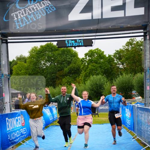 30.08.2026 - Elbe Triathlon Hamburg LAZAROV Photography http://msf.ph/oto/10043124 30.08.2026 16:33:40 Ziel  meine-sportfotos.de
