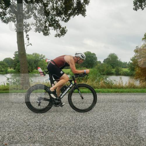 30.08.2026 - Elbe Triathlon Hamburg Michael Burmester http://msf.ph/oto/10043132 30.08.2026 08:59:35 Radfahren 222, 229, 238, 245, 263, 298, 325, 367 meine-sportfotos.de