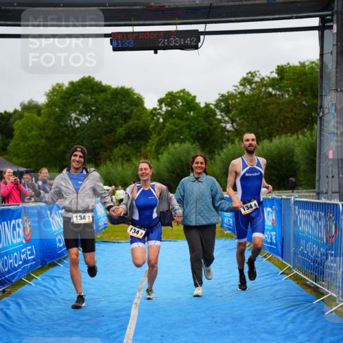 30.08.2026 - Elbe Triathlon Hamburg LAZAROV Photography http://msf.ph/oto/10043162 30.08.2026 16:33:46 Ziel  meine-sportfotos.de