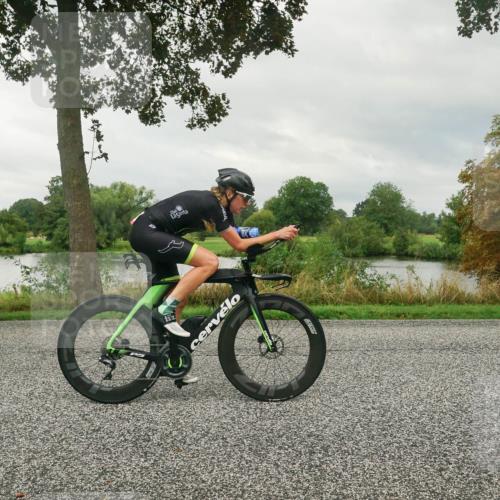 30.08.2026 - Elbe Triathlon Hamburg Michael Burmester http://msf.ph/oto/10043173 30.08.2026 09:00:20 Radfahren 375, 383 meine-sportfotos.de