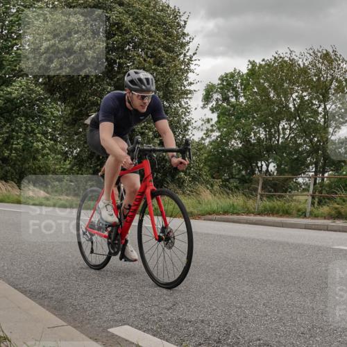 30.08.2026 - Elbe Triathlon Hamburg Michael Burmester http://msf.ph/oto/10043179 30.08.2026 14:52:41 Radfahren 145 meine-sportfotos.de