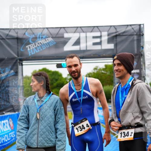 30.08.2026 - Elbe Triathlon Hamburg LAZAROV Photography http://msf.ph/oto/10043189 30.08.2026 16:34:21 Ziel  meine-sportfotos.de