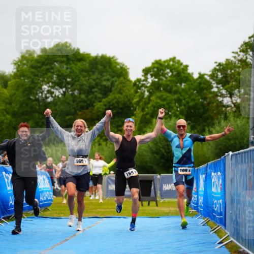 30.08.2026 - Elbe Triathlon Hamburg LAZAROV Photography http://msf.ph/oto/10043206 30.08.2026 16:34:27 Ziel  meine-sportfotos.de