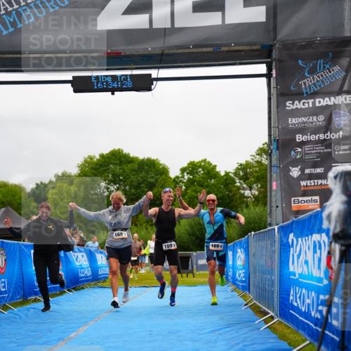 30.08.2026 - Elbe Triathlon Hamburg LAZAROV Photography http://msf.ph/oto/10043212 30.08.2026 16:34:28 Ziel  meine-sportfotos.de