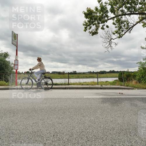 30.08.2026 - Elbe Triathlon Hamburg Michael Burmester http://msf.ph/oto/10043229 30.08.2026 13:48:15 Radfahren  meine-sportfotos.de