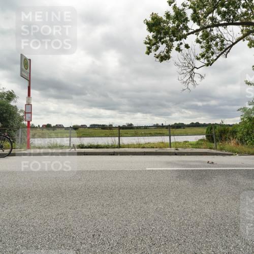 30.08.2026 - Elbe Triathlon Hamburg Michael Burmester http://msf.ph/oto/10043237 30.08.2026 13:48:16 Radfahren  meine-sportfotos.de