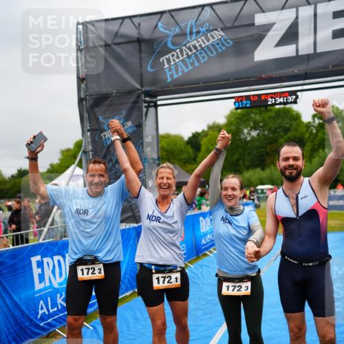 30.08.2026 - Elbe Triathlon Hamburg LAZAROV Photography http://msf.ph/oto/10043244 30.08.2026 16:34:41 Ziel  meine-sportfotos.de