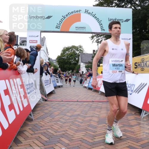 30.08.2026 - Blankeneser Heldenlauf Lena Gebhardt http://msf.ph/oto/10043248 30.08.2026 11:49:06 Ziel 2482, 2613, 2943, 4351 meine-sportfotos.de