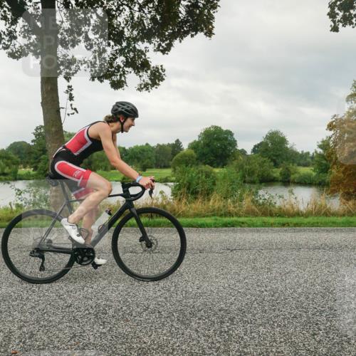 30.08.2026 - Elbe Triathlon Hamburg Michael Burmester http://msf.ph/oto/10043264 30.08.2026 09:01:27 Radfahren 285, 305, 327, 353, 354 meine-sportfotos.de