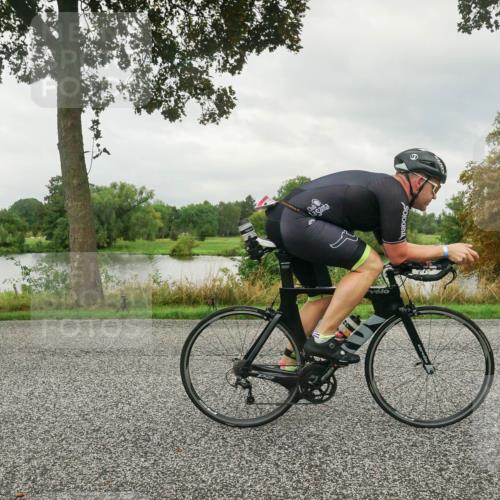 30.08.2026 - Elbe Triathlon Hamburg Michael Burmester http://msf.ph/oto/10043275 30.08.2026 09:01:30 Radfahren 285, 353, 354 meine-sportfotos.de