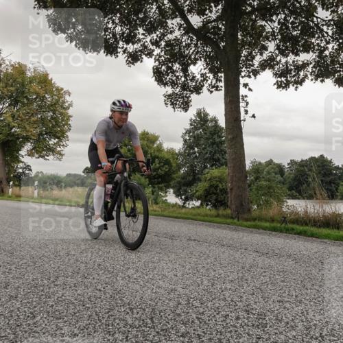 30.08.2026 - Elbe Triathlon Hamburg Michael Burmester http://msf.ph/oto/10043283 30.08.2026 09:17:53 Radfahren 308, 329, 389, 433 meine-sportfotos.de