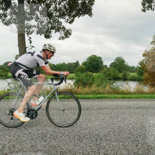 30.08.2026 - Elbe Triathlon Hamburg Michael Burmester http://msf.ph/oto/10043296 30.08.2026 09:01:41 Radfahren 211, 279, 376, 379, 386 meine-sportfotos.de