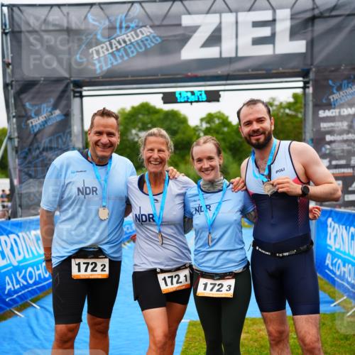 30.08.2026 - Elbe Triathlon Hamburg LAZAROV Photography http://msf.ph/oto/10043358 30.08.2026 16:35:14 Ziel  meine-sportfotos.de