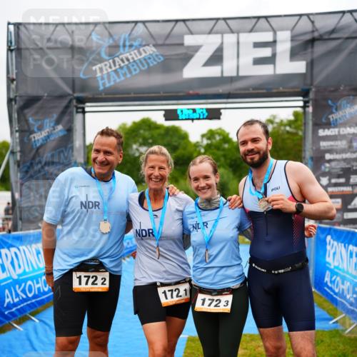 30.08.2026 - Elbe Triathlon Hamburg LAZAROV Photography http://msf.ph/oto/10043384 30.08.2026 16:35:16 Ziel  meine-sportfotos.de