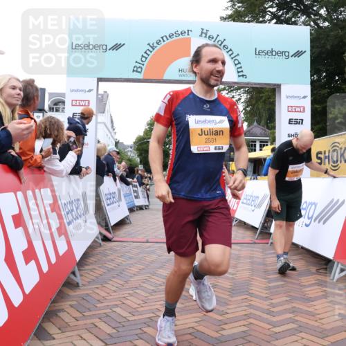 30.08.2026 - Blankeneser Heldenlauf Lena Gebhardt http://msf.ph/oto/10043393 30.08.2026 11:49:13 Ziel 2258, 2291, 2531, 2704 meine-sportfotos.de