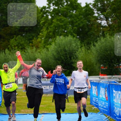 30.08.2026 - Elbe Triathlon Hamburg LAZAROV Photography http://msf.ph/oto/10043408 30.08.2026 16:35:30 Ziel  meine-sportfotos.de