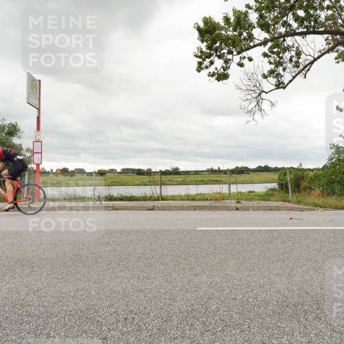 30.08.2026 - Elbe Triathlon Hamburg Michael Burmester http://msf.ph/oto/10043409 30.08.2026 14:07:10 Radfahren  meine-sportfotos.de
